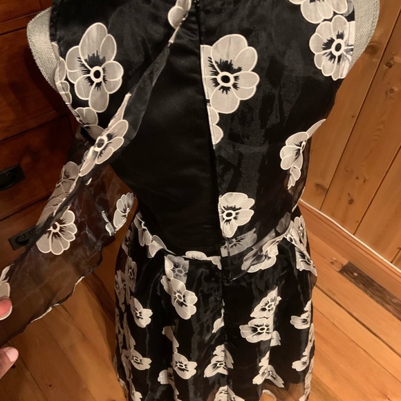 Formal Dress. Ankle list - Picture 4 of 5